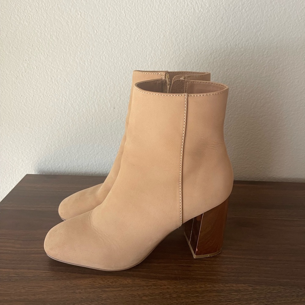 STEVE MADDEN Suede Tan Boots with Rose Gold Heel
